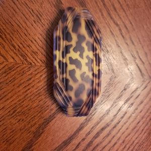 Vintage Barrette  Leopard pattern circa 1950,5